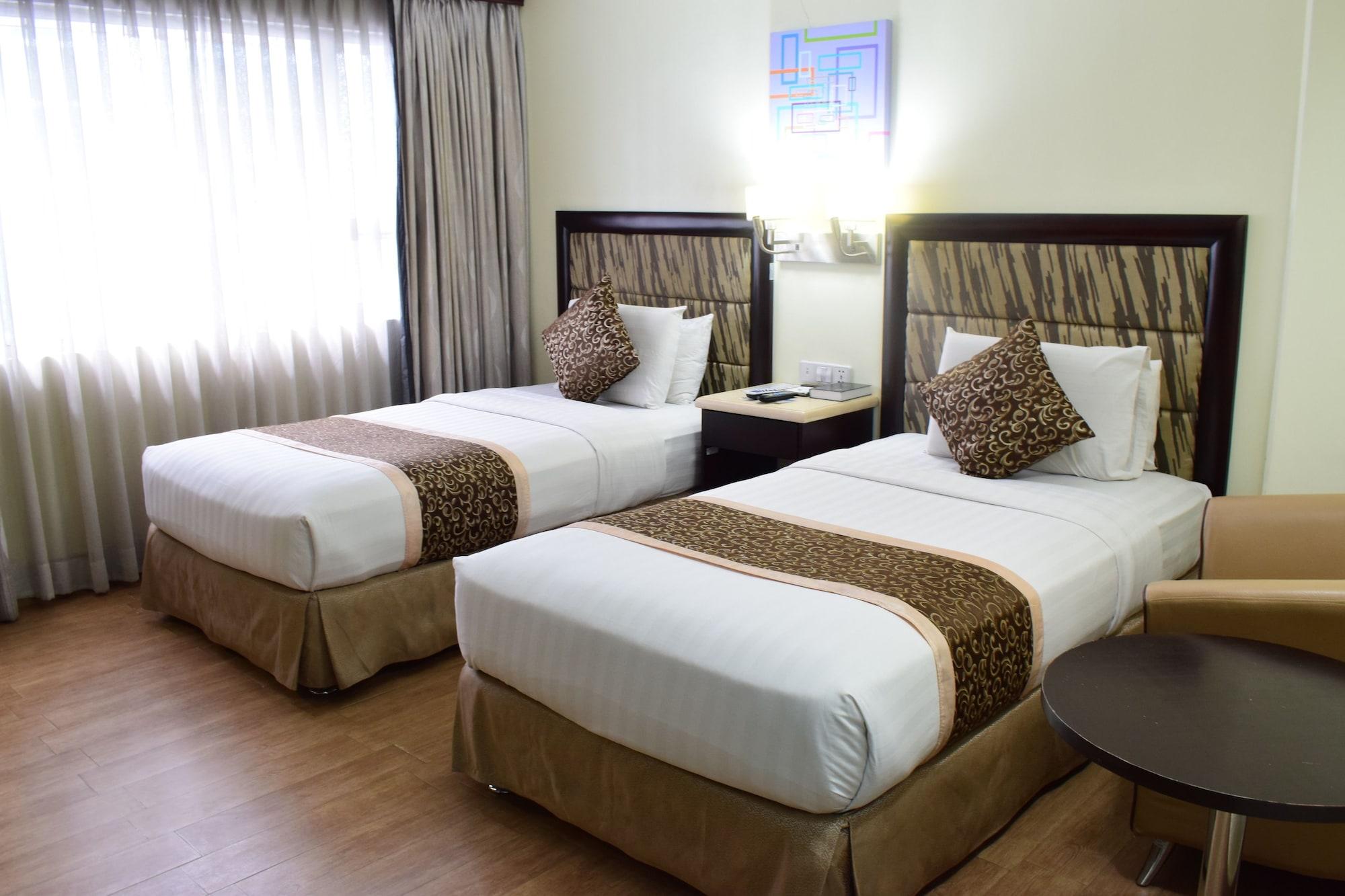Diamond Suites And Residences Себу Экстерьер фото