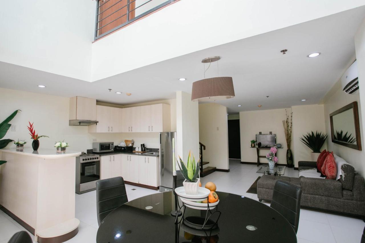 Diamond Suites And Residences Себу Экстерьер фото