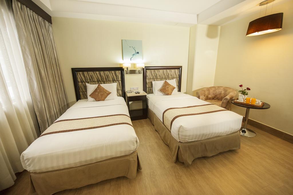Diamond Suites And Residences Себу Экстерьер фото