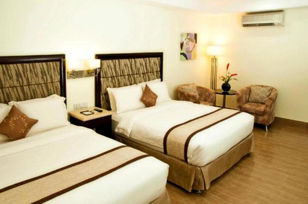 Diamond Suites And Residences Себу Экстерьер фото