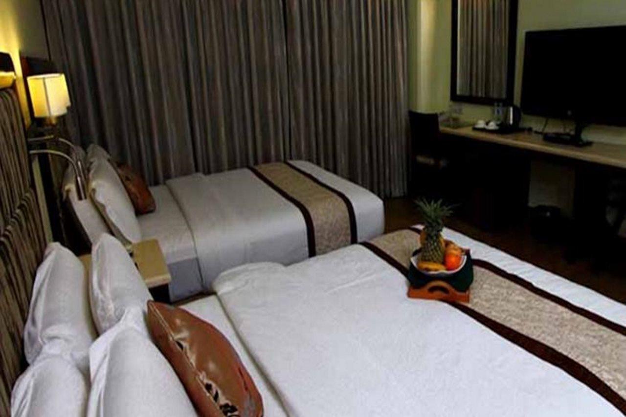 Diamond Suites And Residences Себу Экстерьер фото